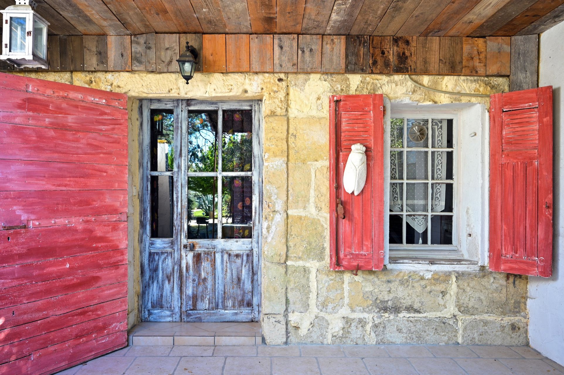 luxury property 14 Rooms for sale on ARLES (13200)