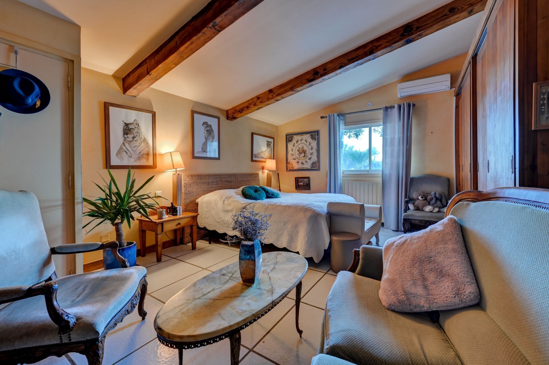 luxury house 9 Rooms for sale on SAINTES MARIES DE LA MER (13460)