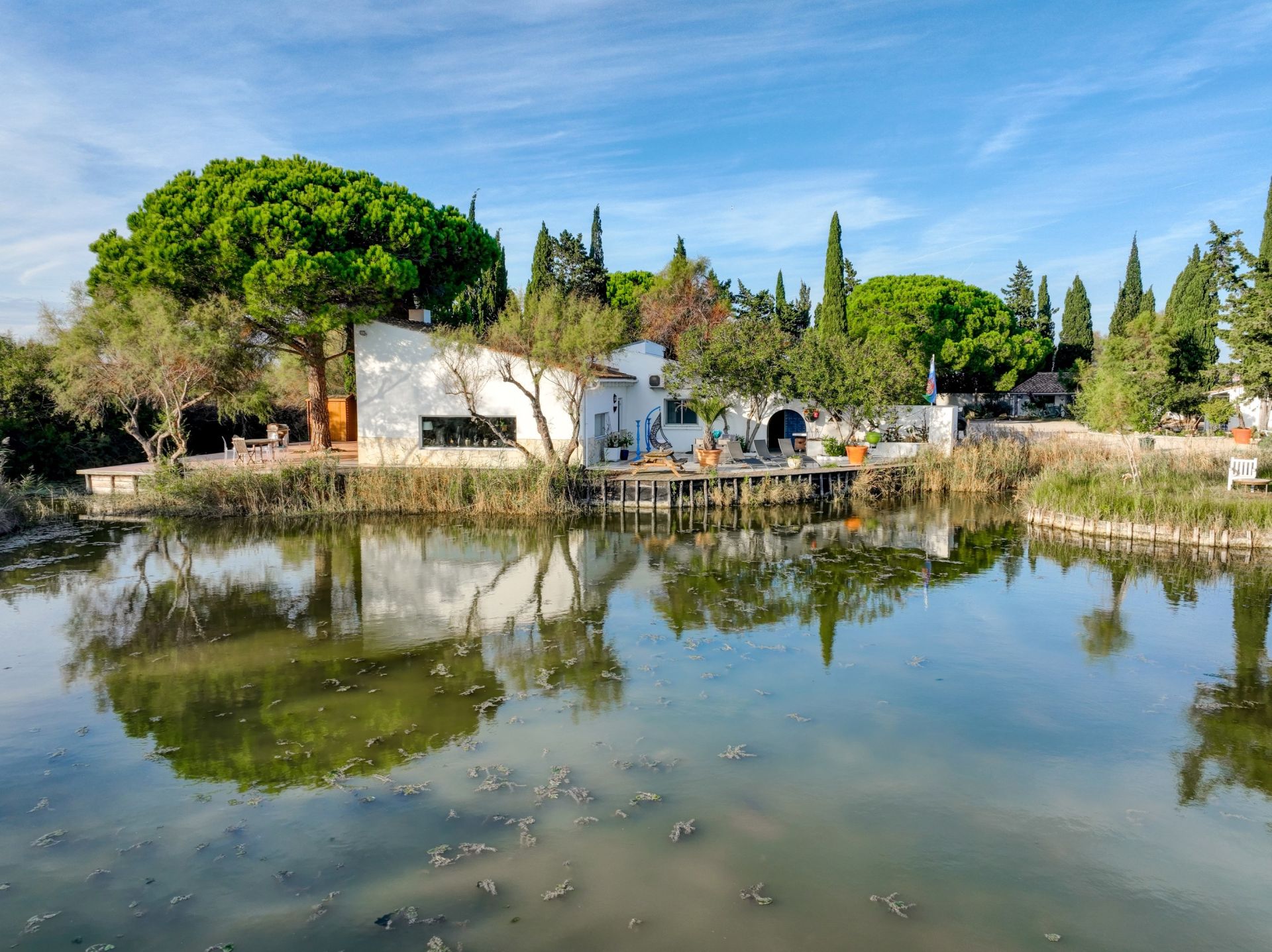 luxury house 9 Rooms for sale on SAINTES MARIES DE LA MER (13460)