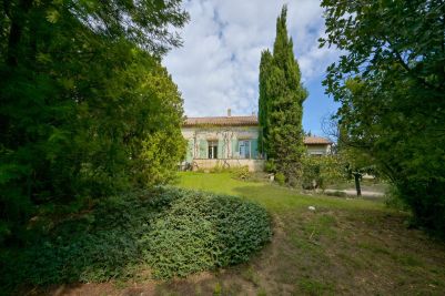 Vente Maison de luxe Saint-Martin-de-Crau 12 Pièces 330 m²