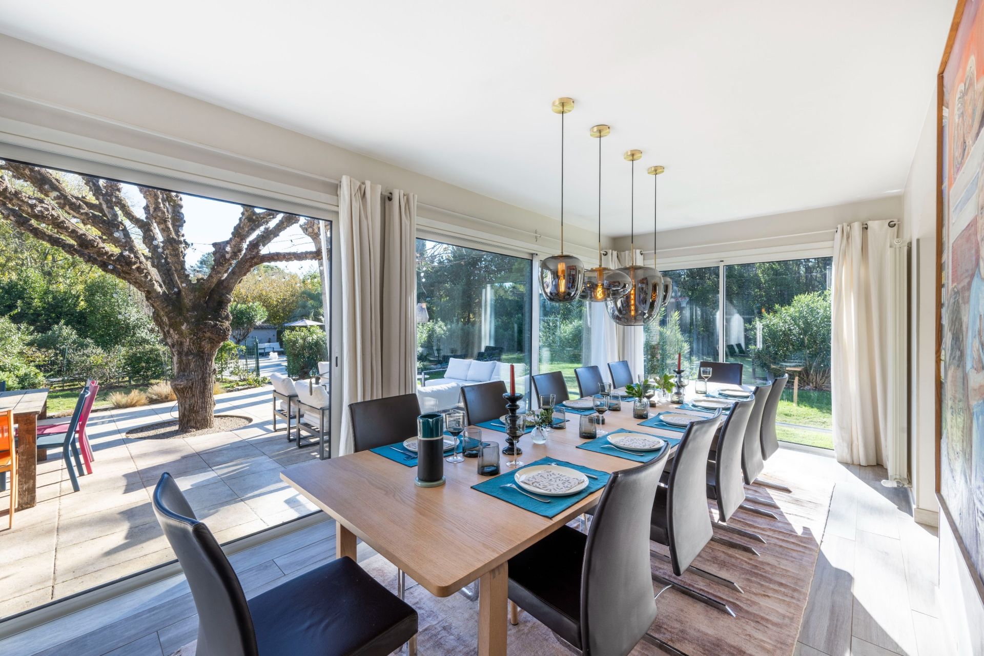 luxury villa 8 Rooms for sale on PEYMEINADE (06530)