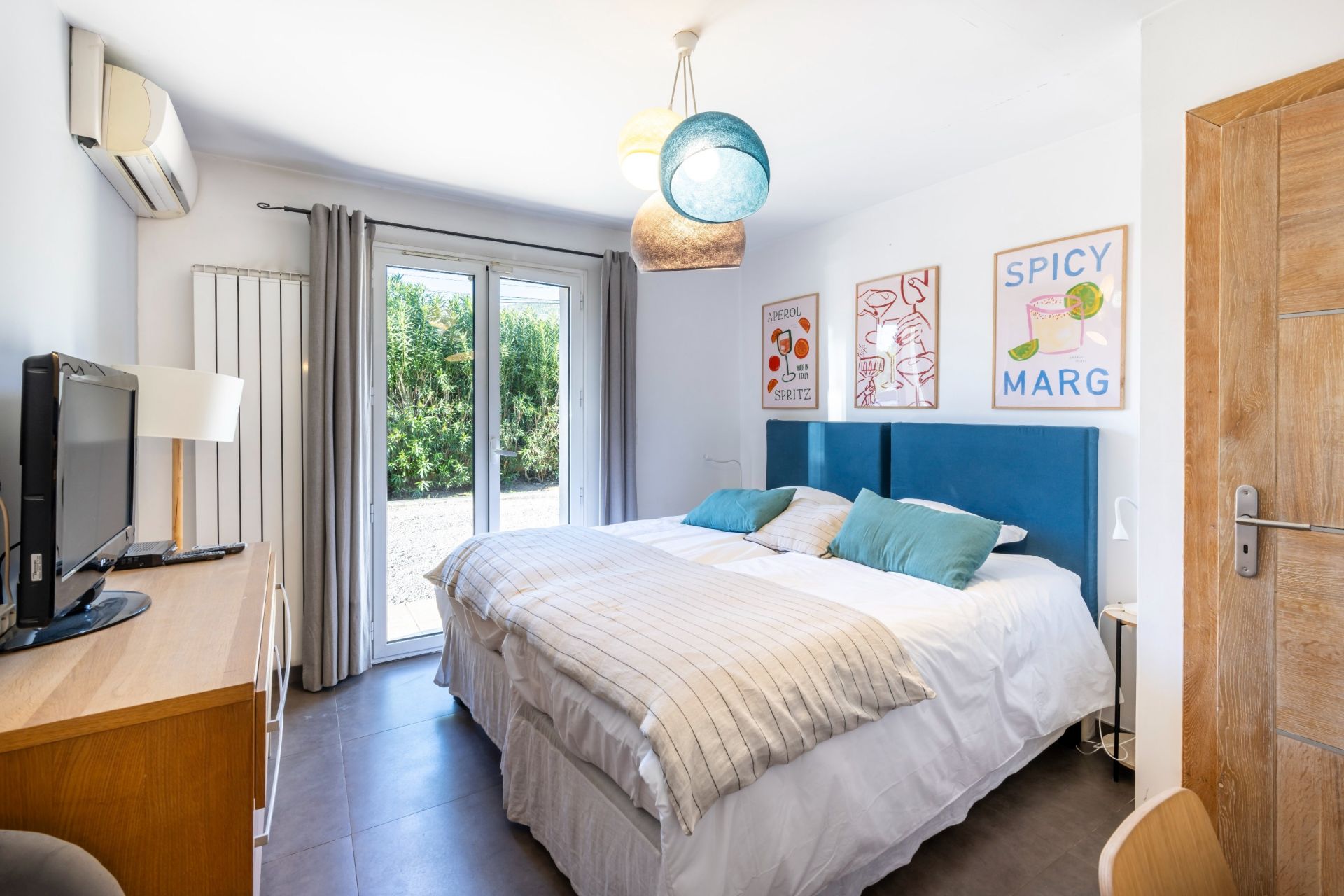 luxury villa 8 Rooms for sale on PEYMEINADE (06530)