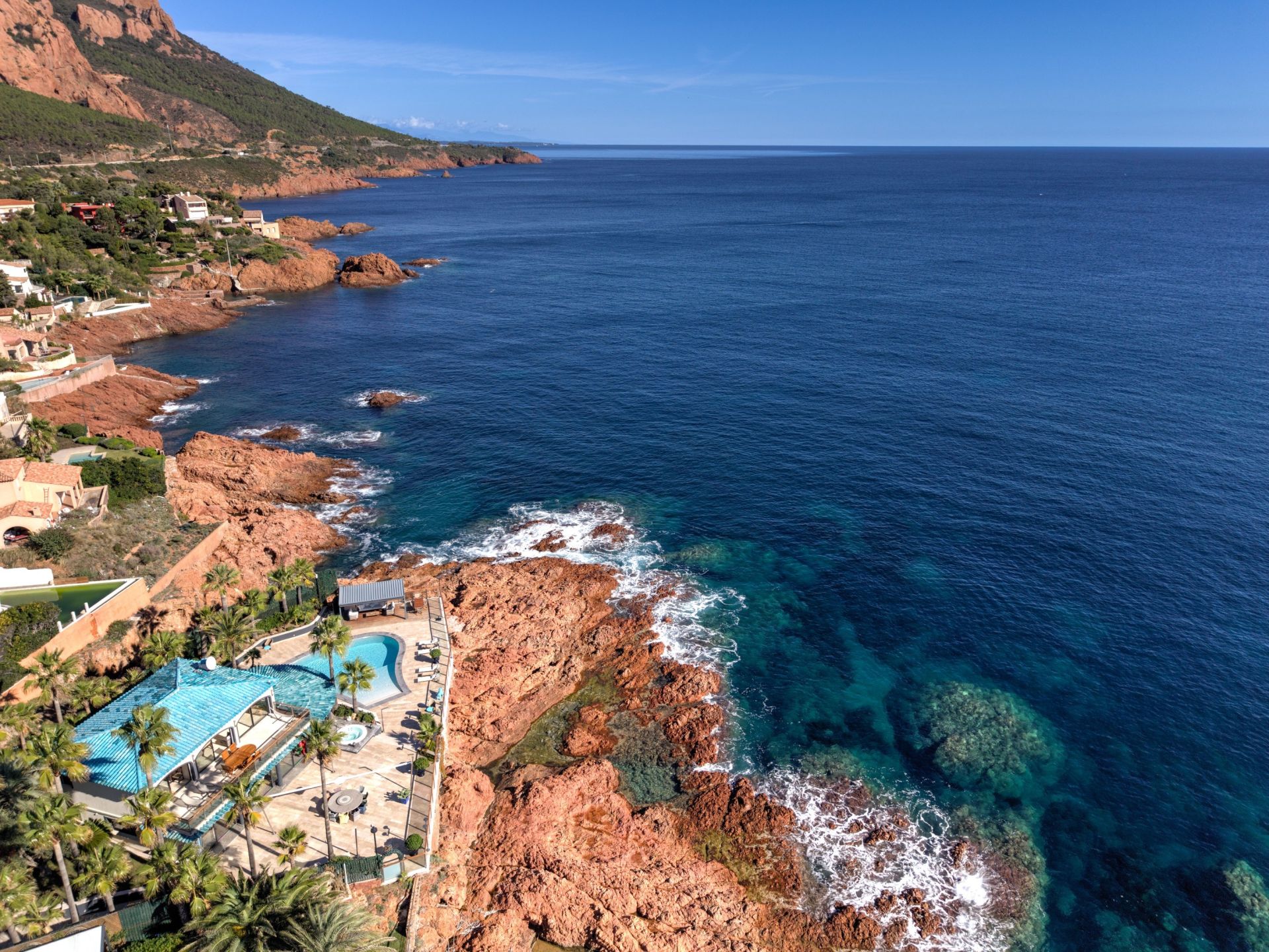 villa de luxe 4 Pièces en vente sur ST RAPHAEL (83700)