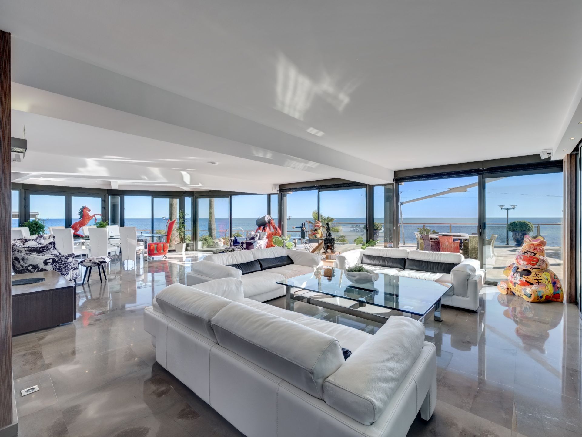 contemporary house 4 Rooms for sale on ST RAPHAEL (83700)