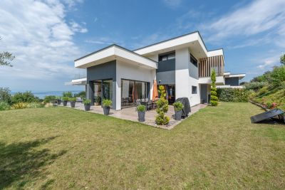 Sale Luxury house Neuvecelle 7 Rooms 270 m²