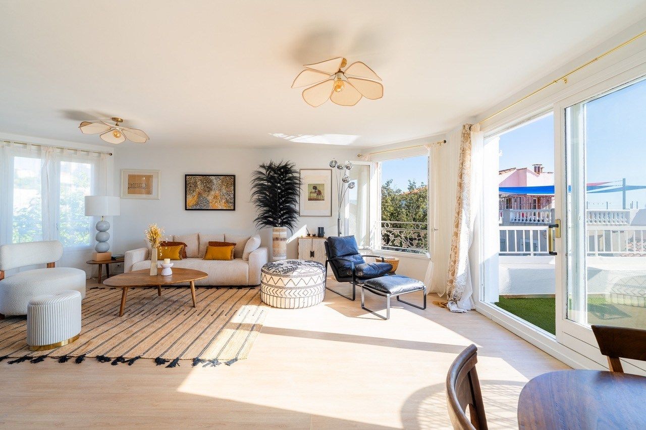 luxury house 5 Rooms for rent on MARSEILLE (13007)