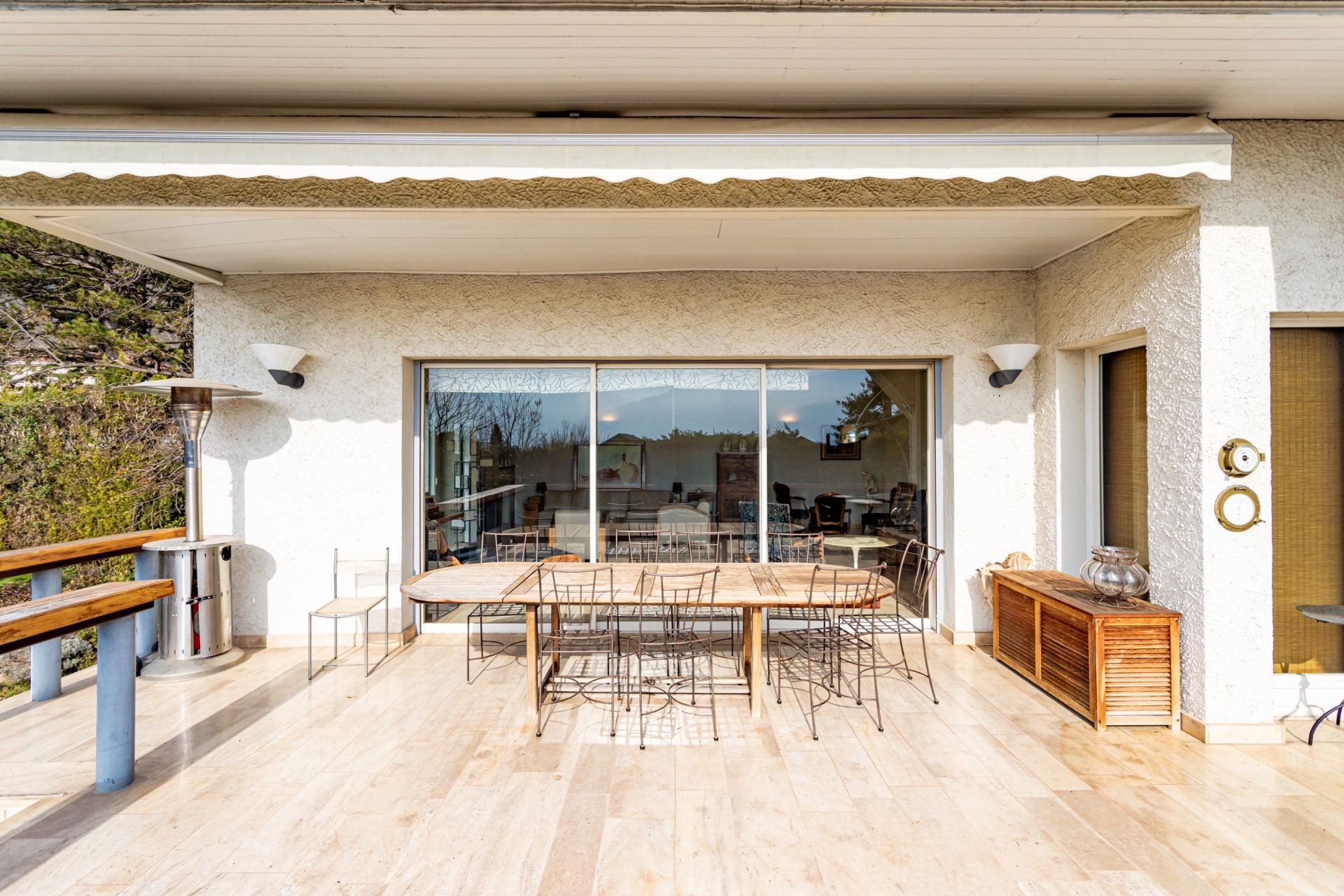 luxury house 10 Rooms for sale on GRENOBLE (38000)