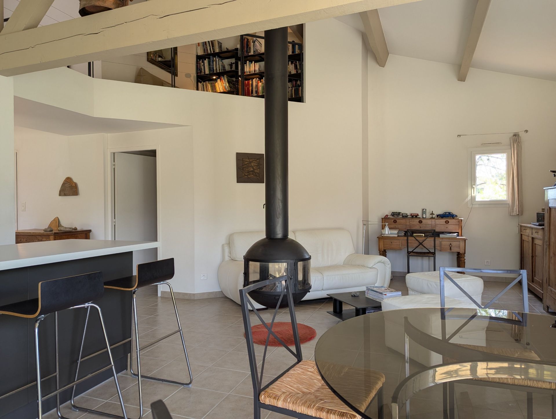 luxury villa 10 Rooms for sale on UZES (30700)
