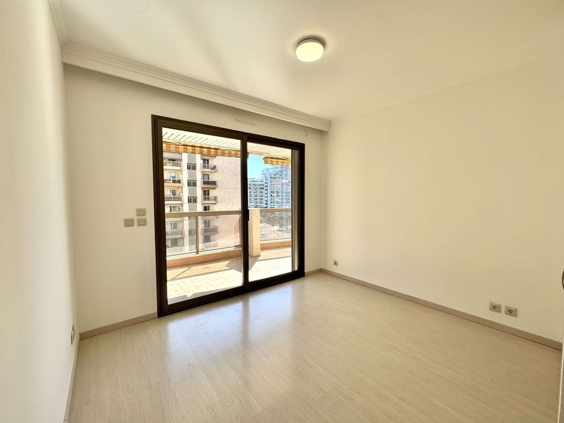 luxury apartment 4 Rooms for rent on MONACO (98000)