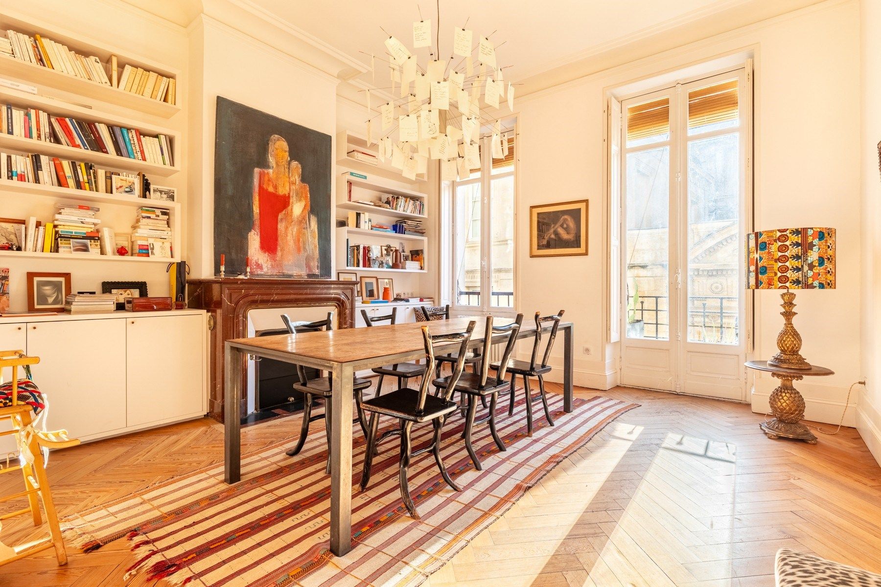 luxury apartment 5 Rooms for sale on BORDEAUX (33000)