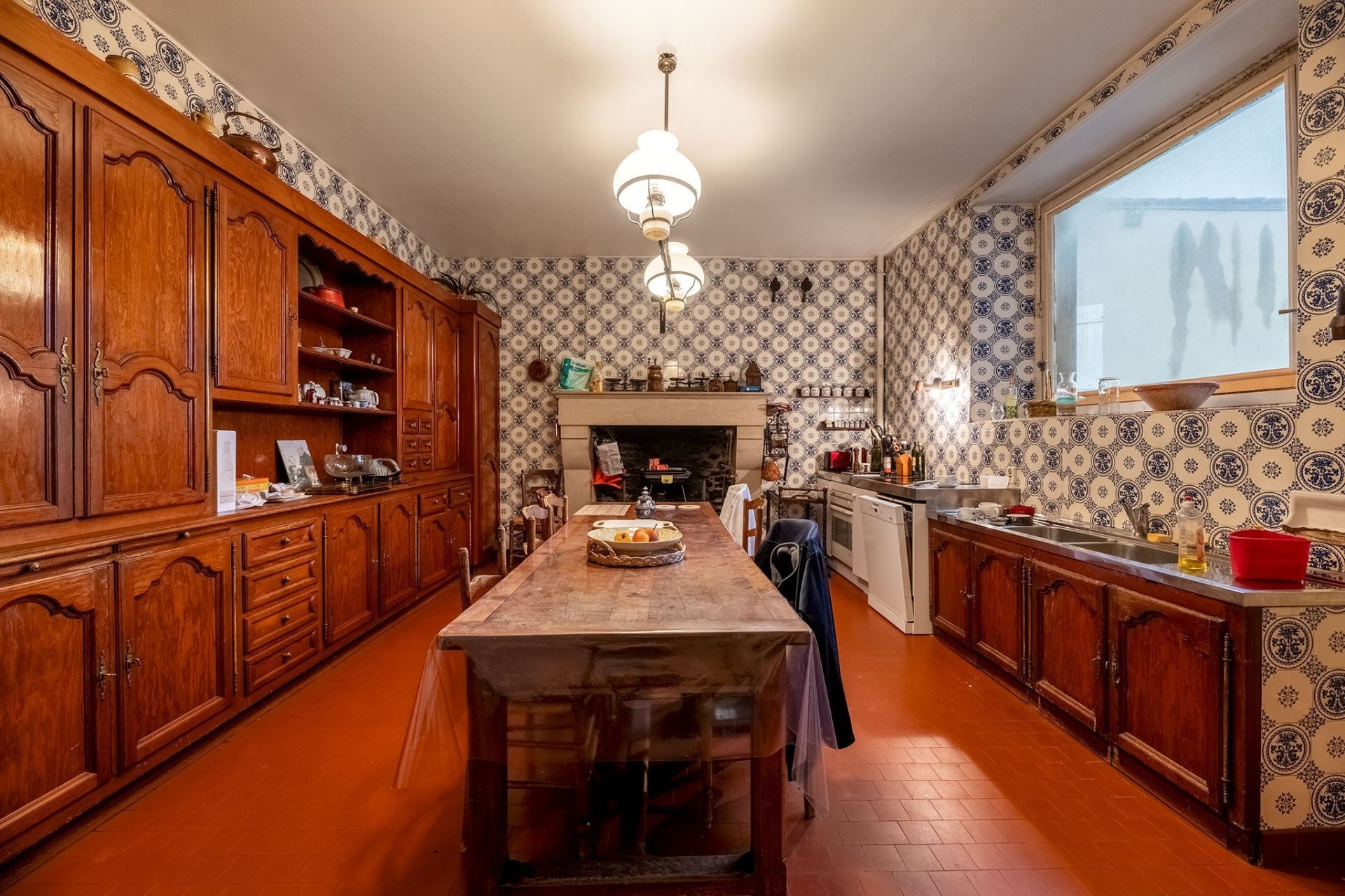 luxury house 10 Rooms for sale on NONTRON (24300)