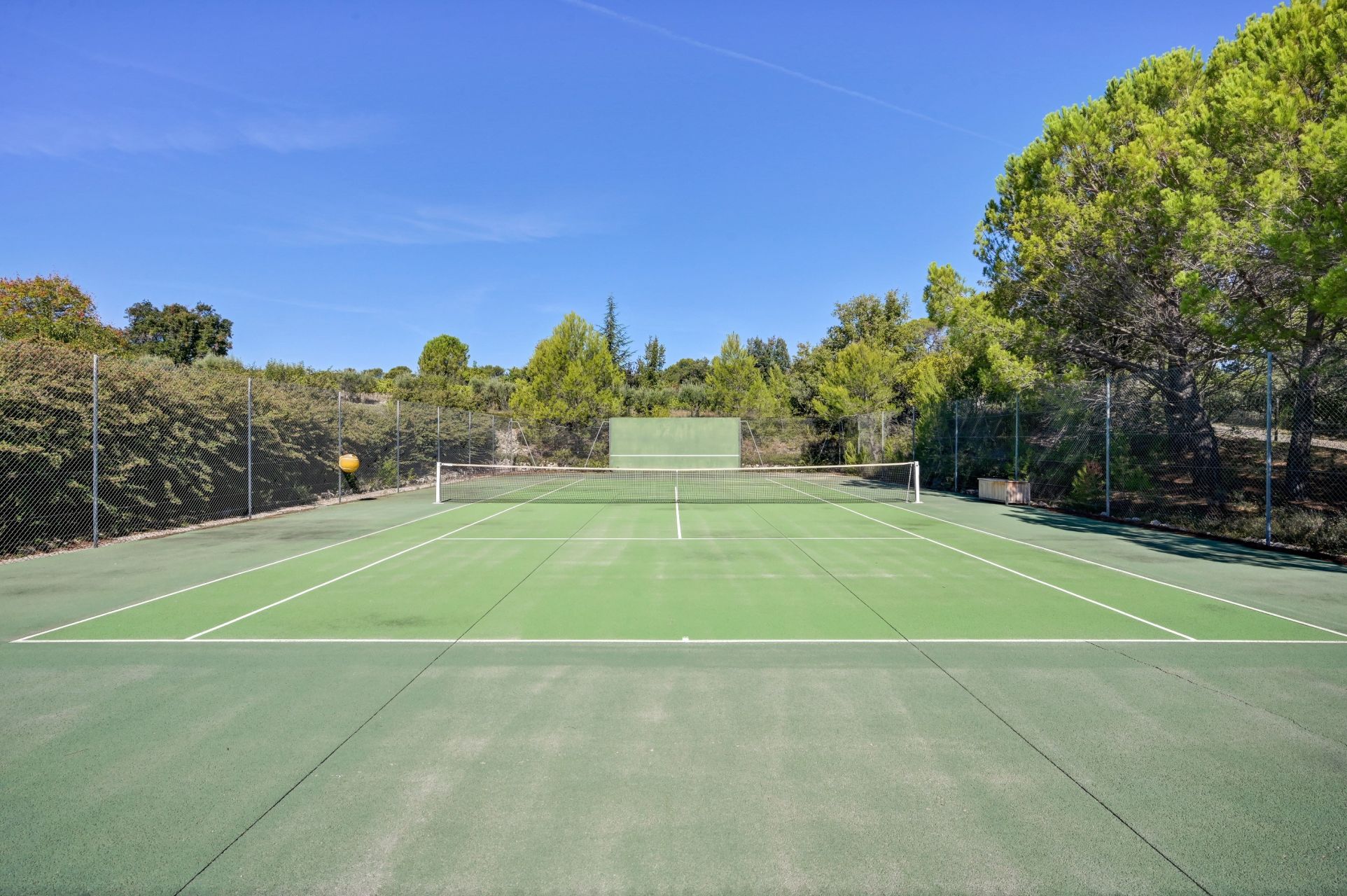 bastide 9 Rooms for seasonal rent on LE PUY STE REPARADE (13610)