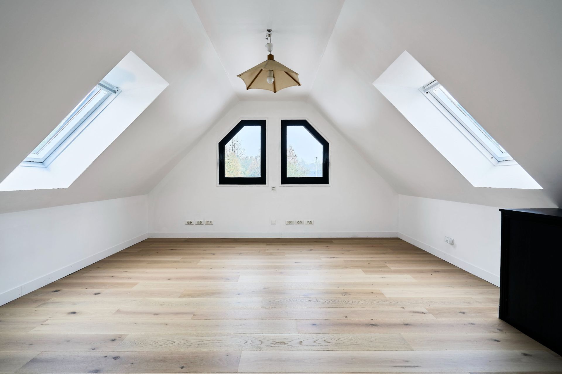 luxury house 12 Rooms for sale on SAINGHIN EN MELANTOIS (59262)