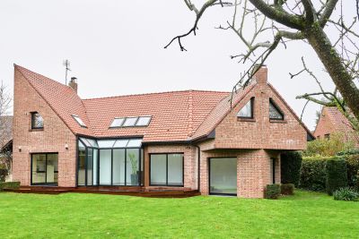 Sale Luxury house Sainghin-en-Mélantois 12&nbsp;Rooms 225&nbsp;m²