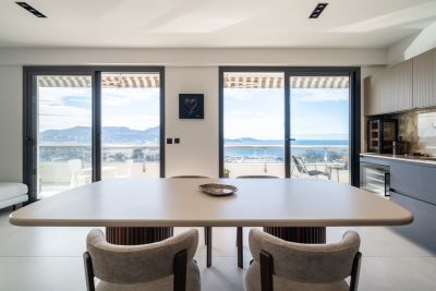 Sale Luxury apartment Marseille 8 3 Rooms 111 m²