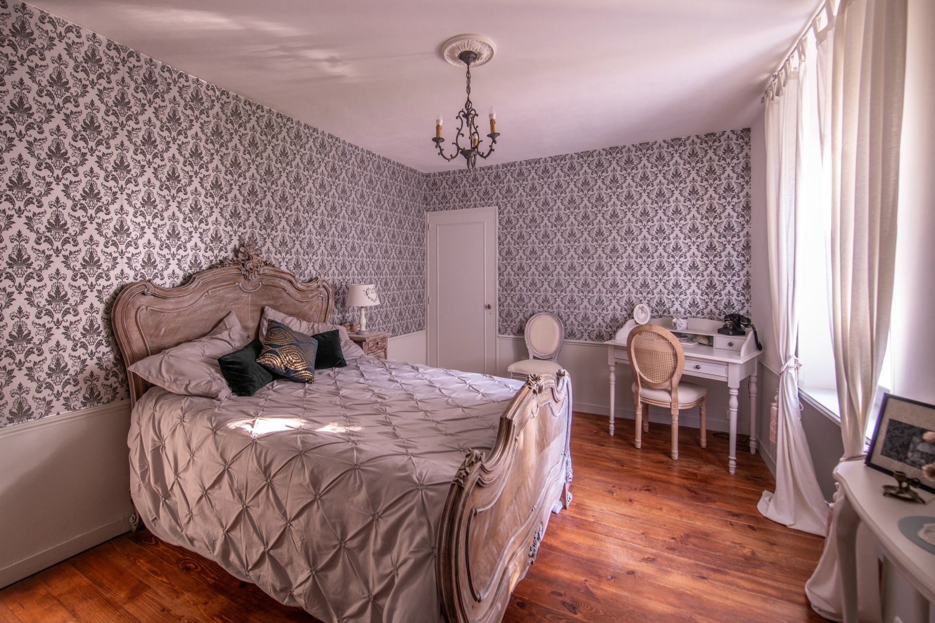 maison de luxe 13 Pièces en vente sur SEGRE EN ANJOU BLEU (49500)