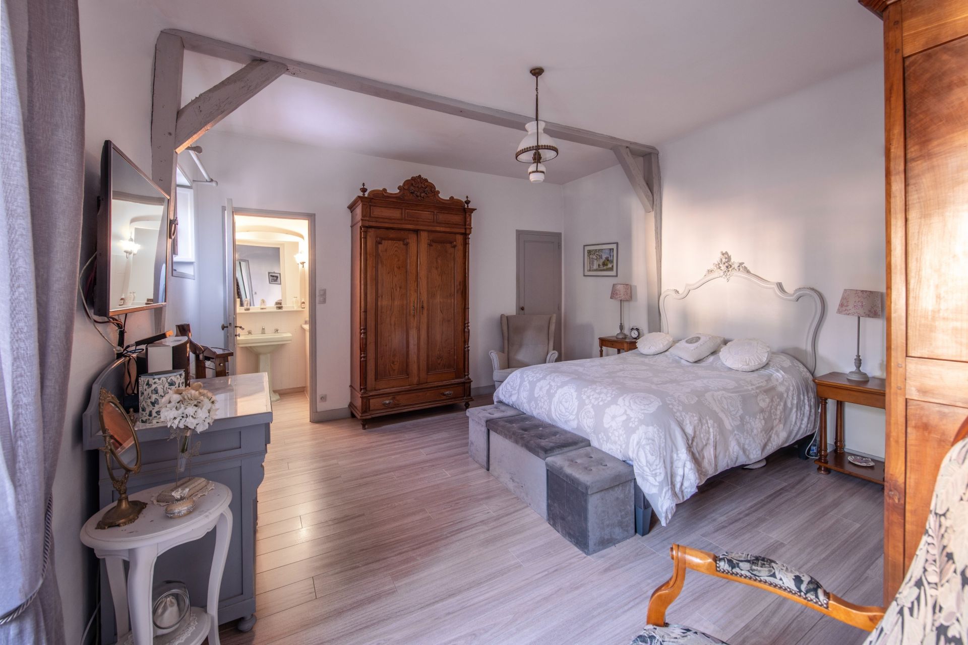 maison de luxe 13 Pièces en vente sur SEGRE EN ANJOU BLEU (49500)