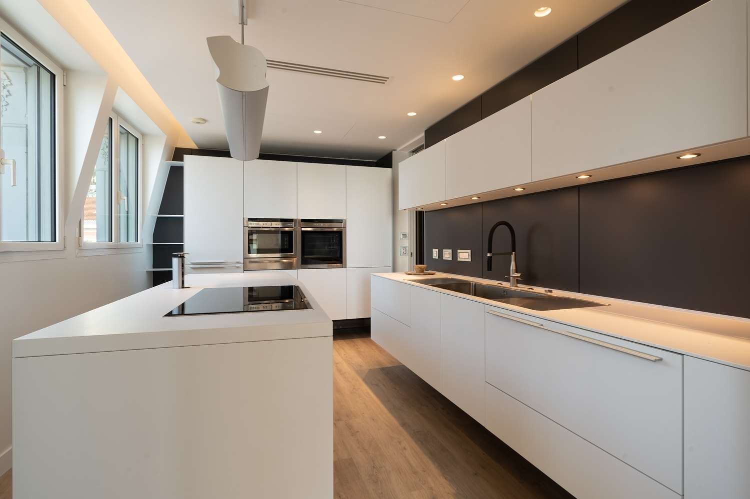 luxury apartment 4 Rooms for rent on MONACO (98000)