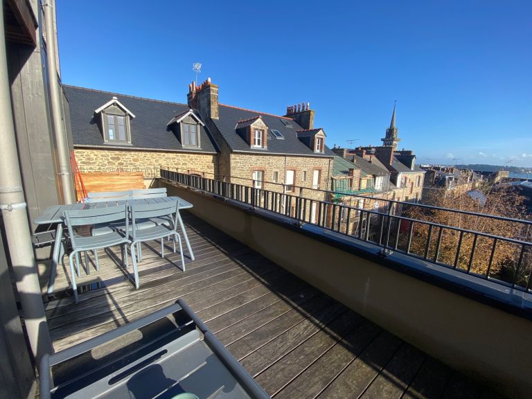 luxury apartment 4 Rooms for sale on DINARD (35800)