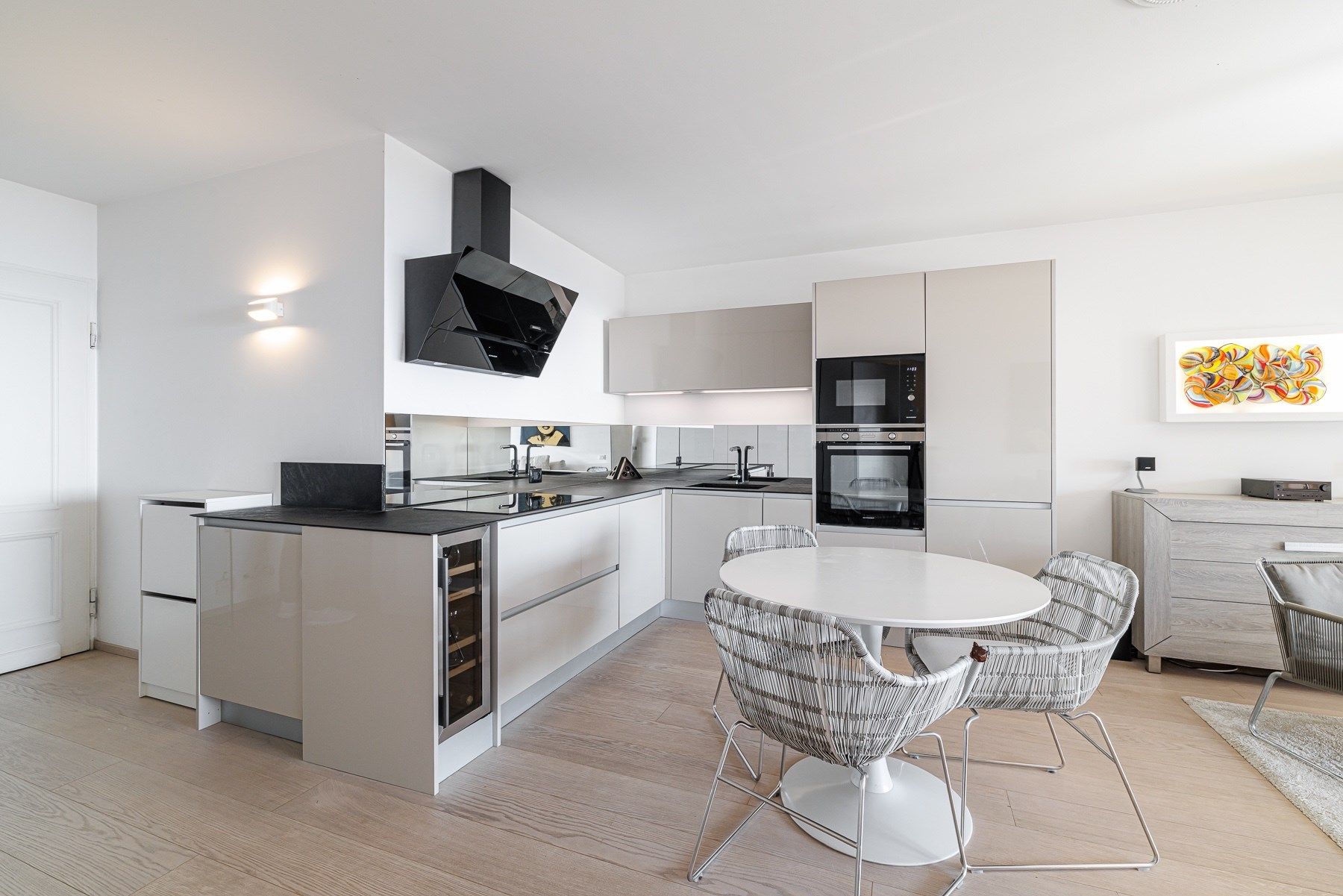 luxury apartment 2 Rooms for sale on NICE (06000)