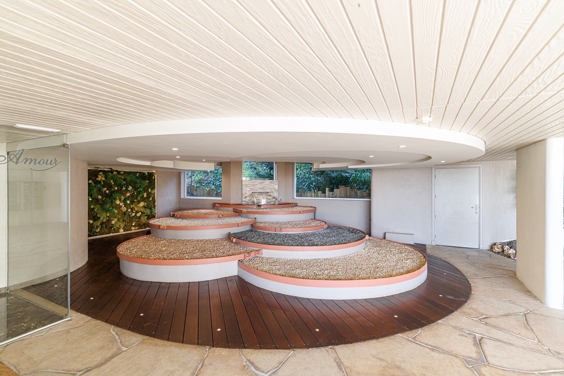 luxury apartment 2 Rooms for sale on NICE (06000)