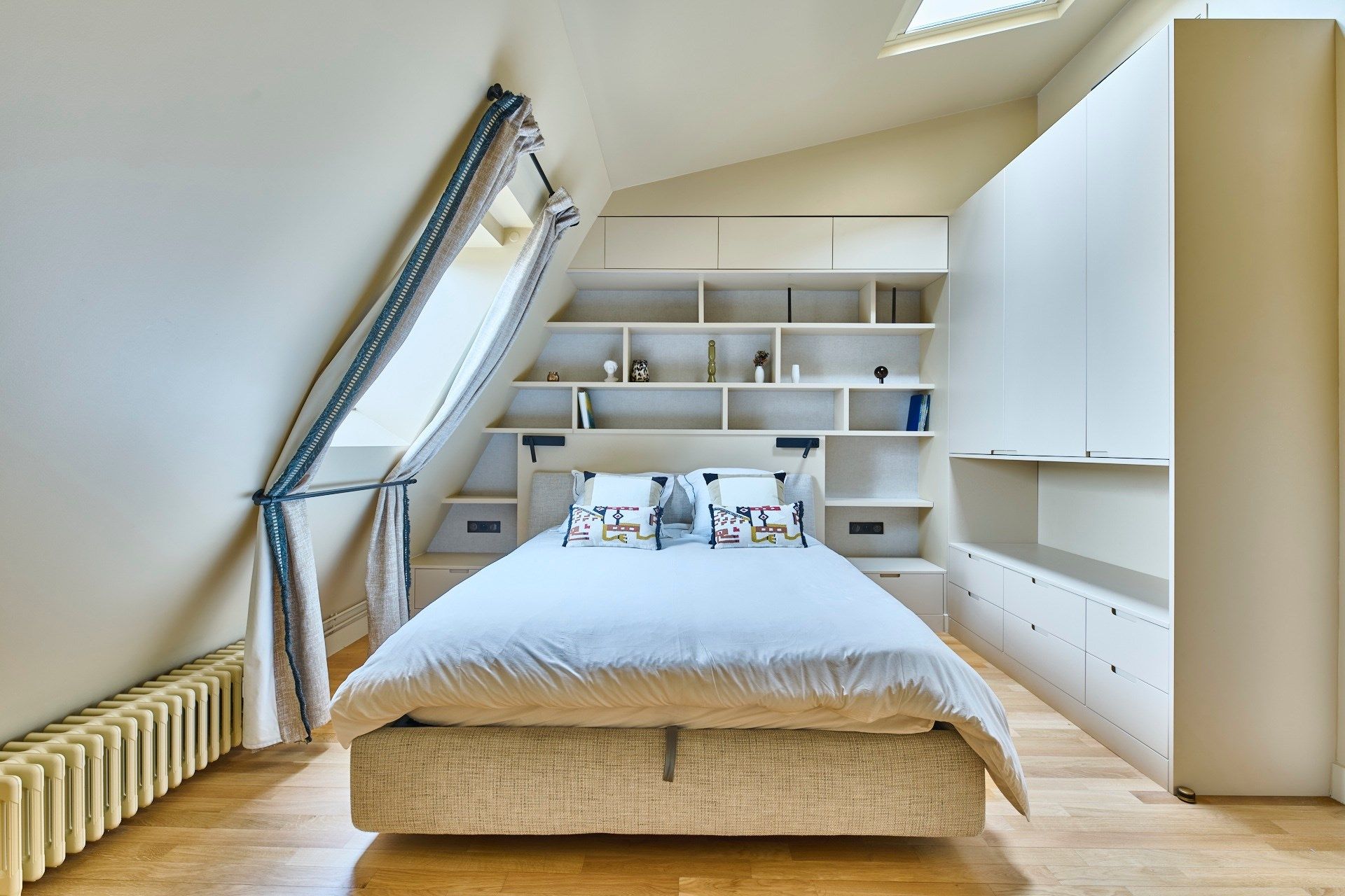 luxury apartment 2 Rooms for sale on PARIS (75008)