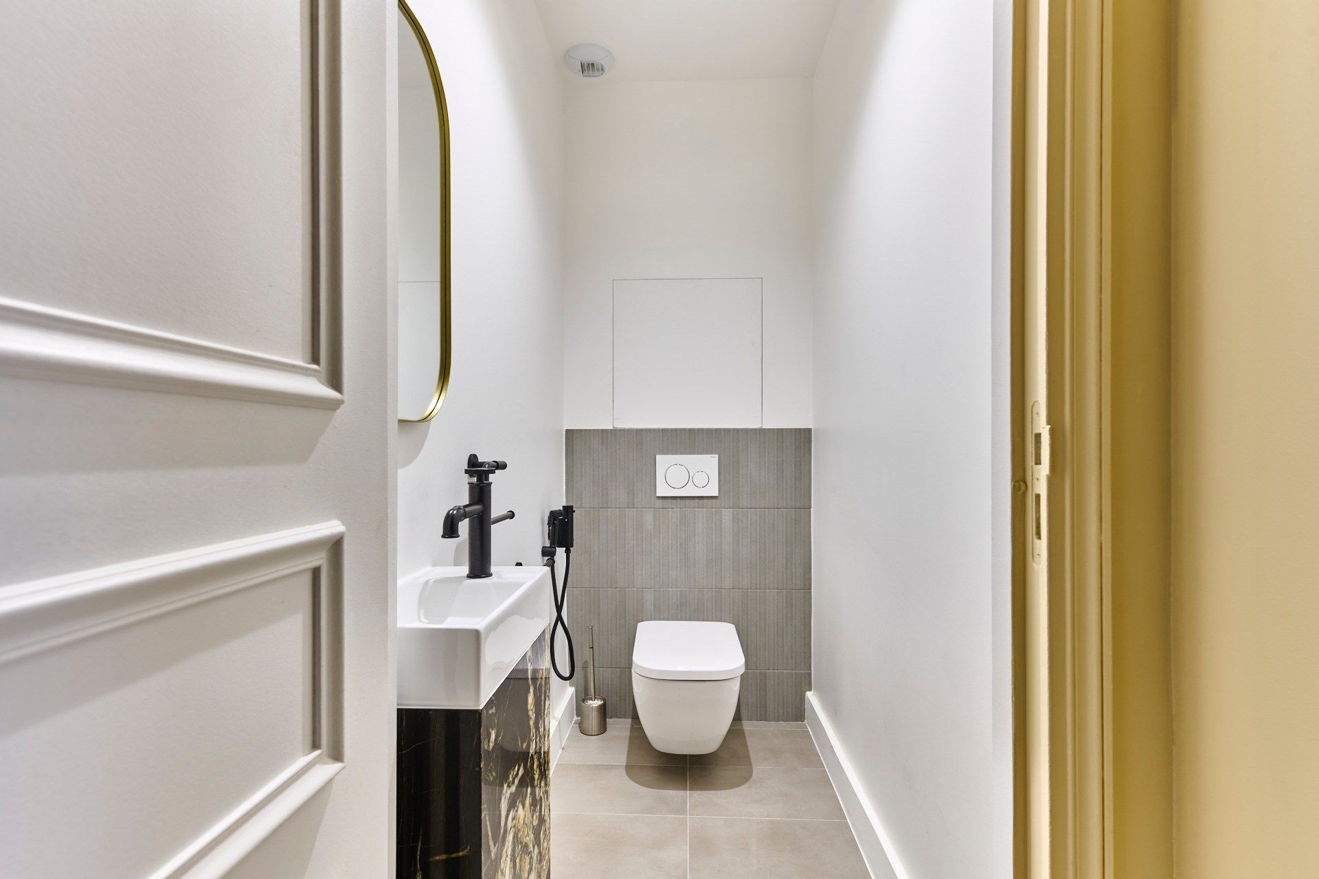 luxury apartment 2 Rooms for sale on PARIS (75008)