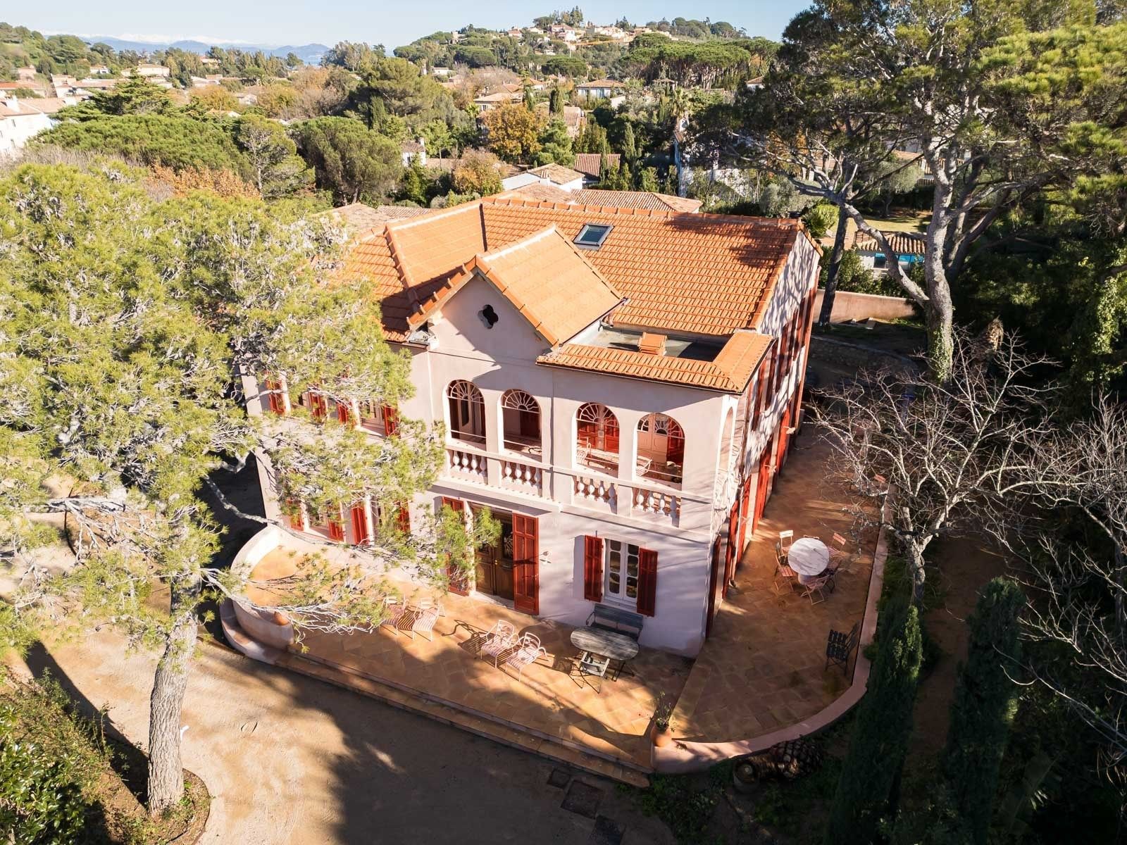 maison provençale de luxe 6 Pièces en vente sur ST TROPEZ (83990)