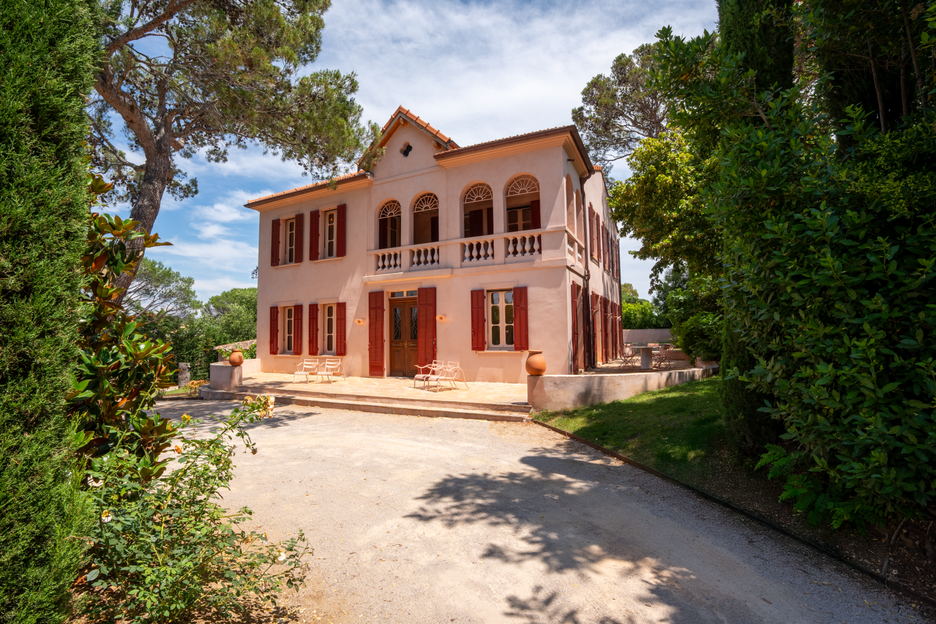 maison provençale de luxe 6 Pièces en vente sur ST TROPEZ (83990)
