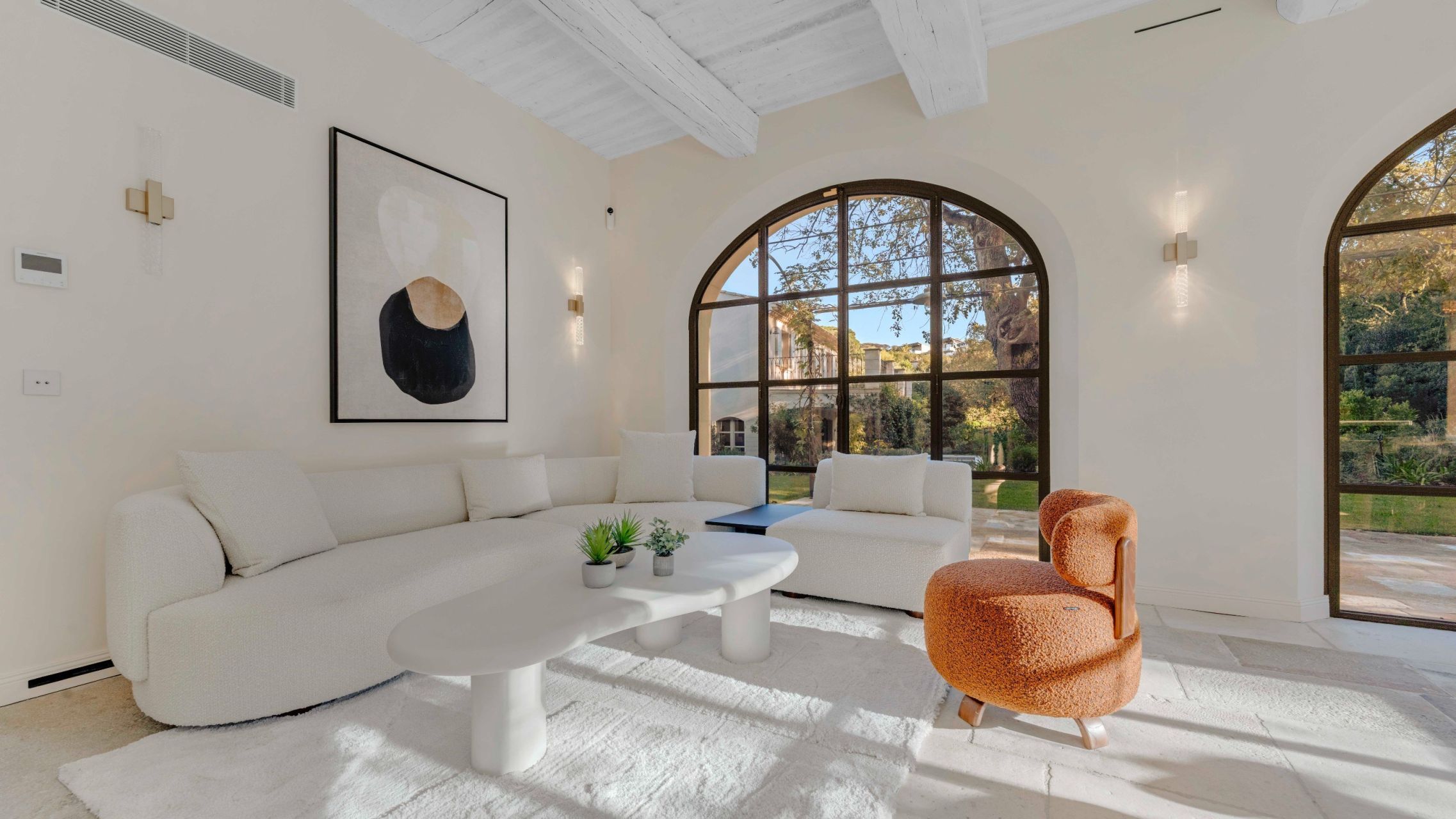 luxury villa 15 Rooms for sale on ST TROPEZ (83990)