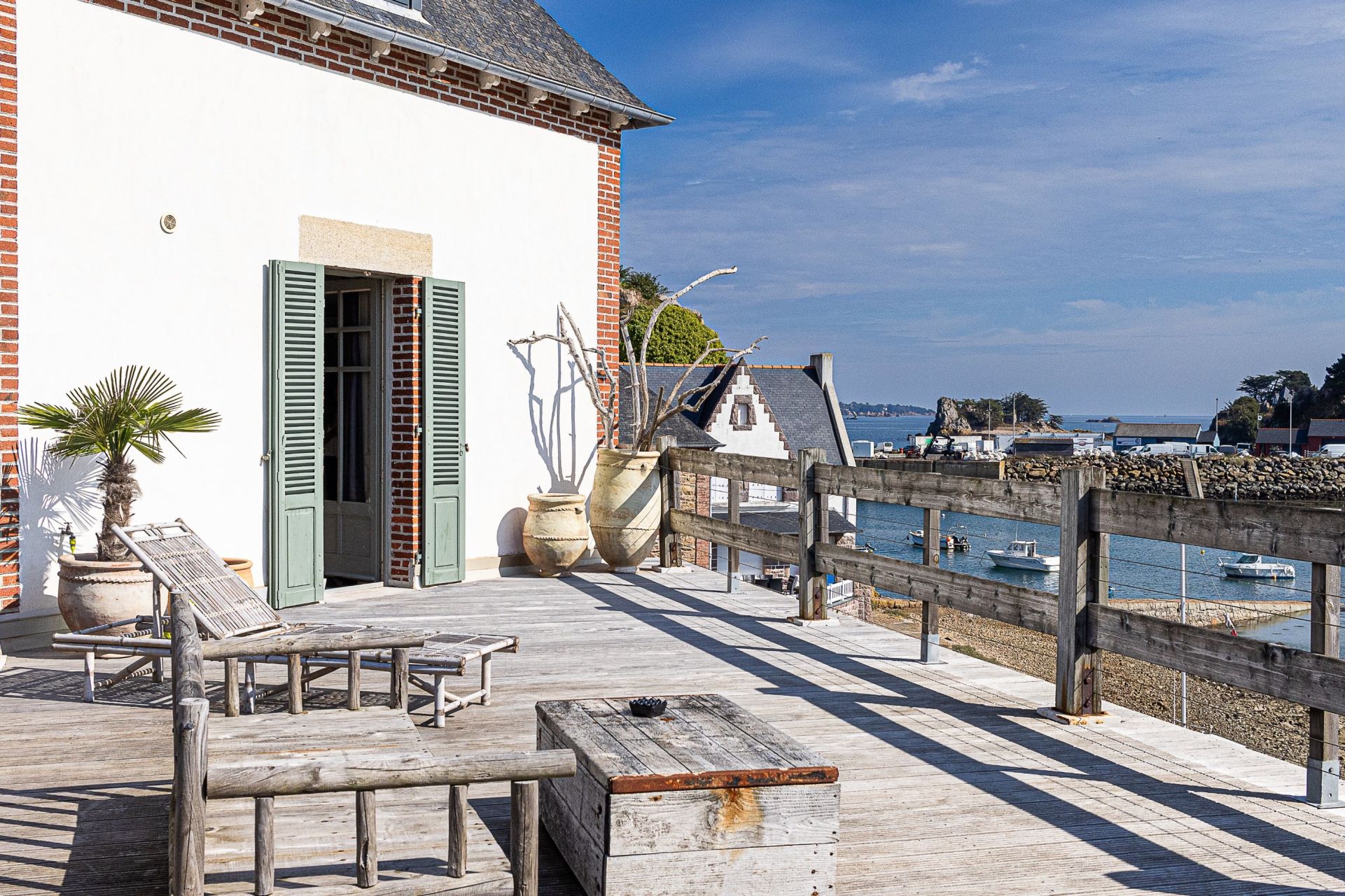 luxury house 9 Rooms for sale on PLOUBAZLANEC (22620)