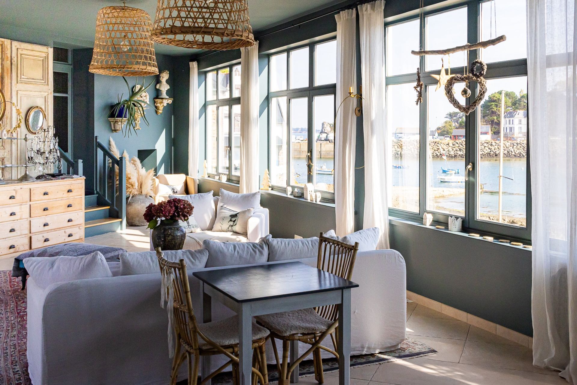 luxury house 9 Rooms for sale on PLOUBAZLANEC (22620)