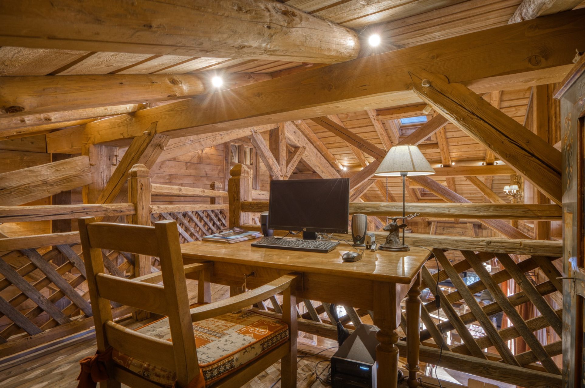 luxury chalet 9 Rooms for sale on MEGEVE (74120)