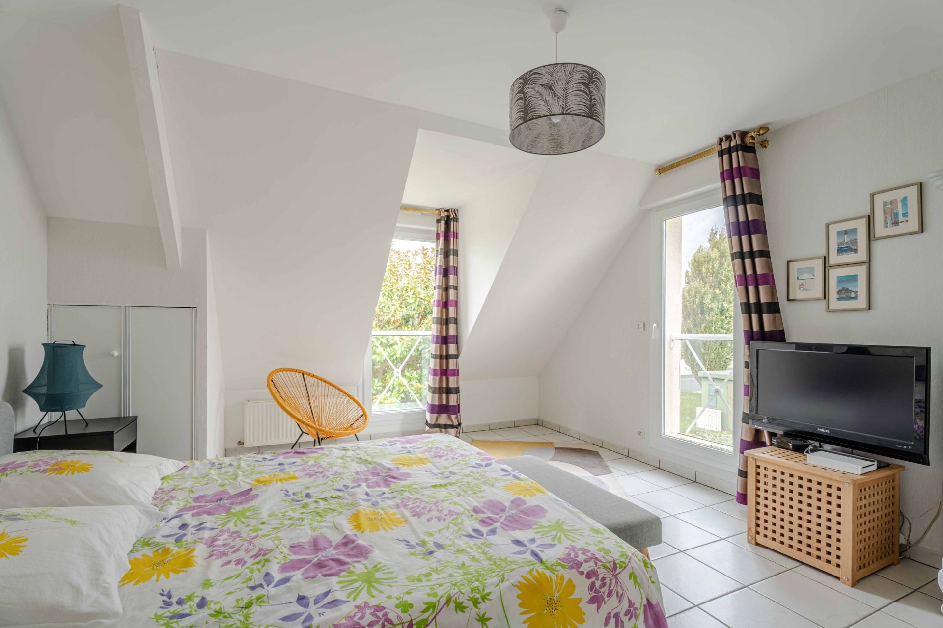 luxury house 8 Rooms for sale on BERNIERES SUR MER (14990)