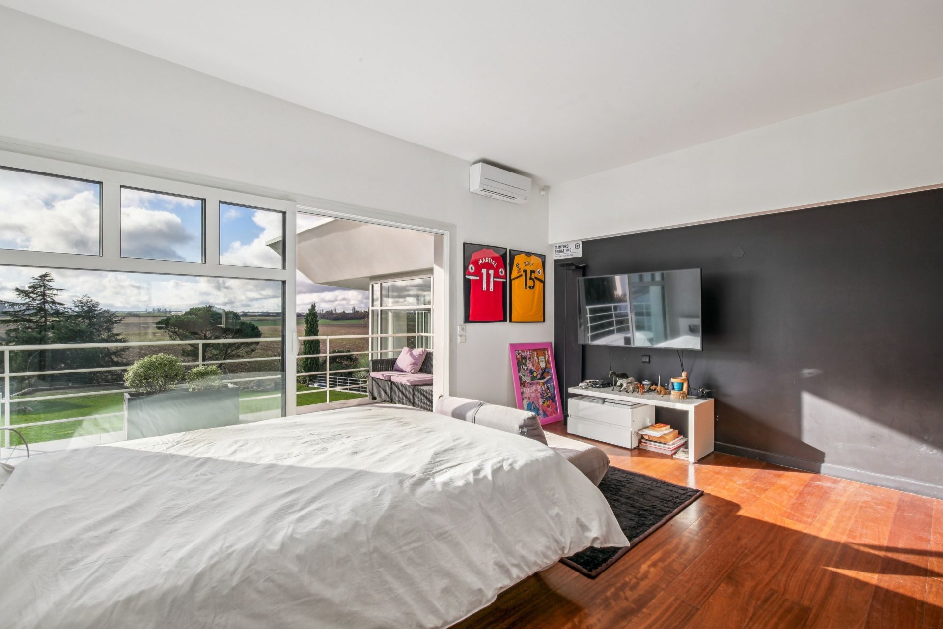 maison d'architecte 9 Pièces en vente sur VAUHALLAN (91430)