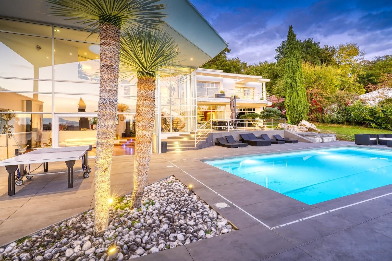 maison d'architecte 9 Pièces en vente sur VAUHALLAN (91430)