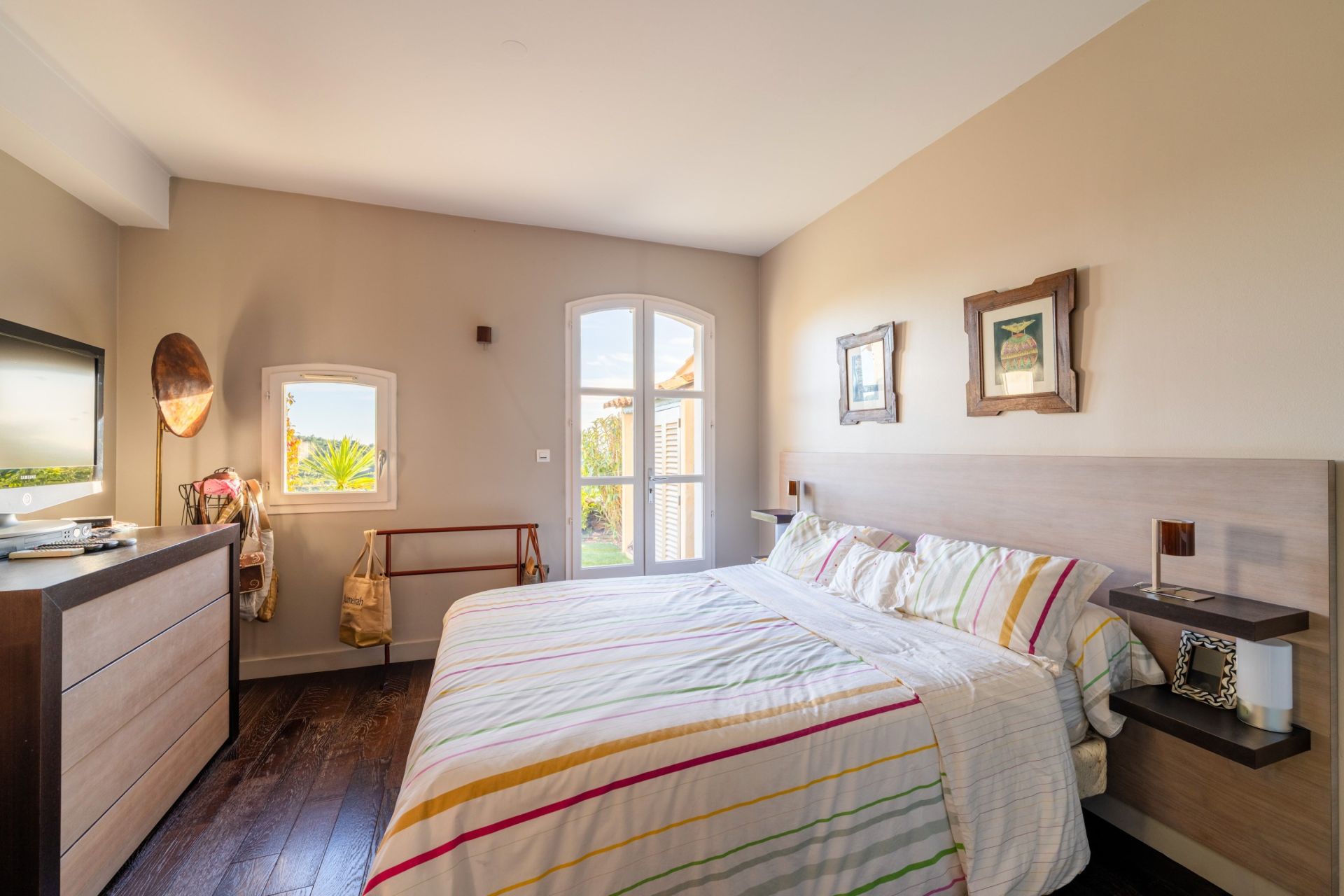 maison de luxe 5 Pièces en vente sur ST CYR SUR MER (83270)