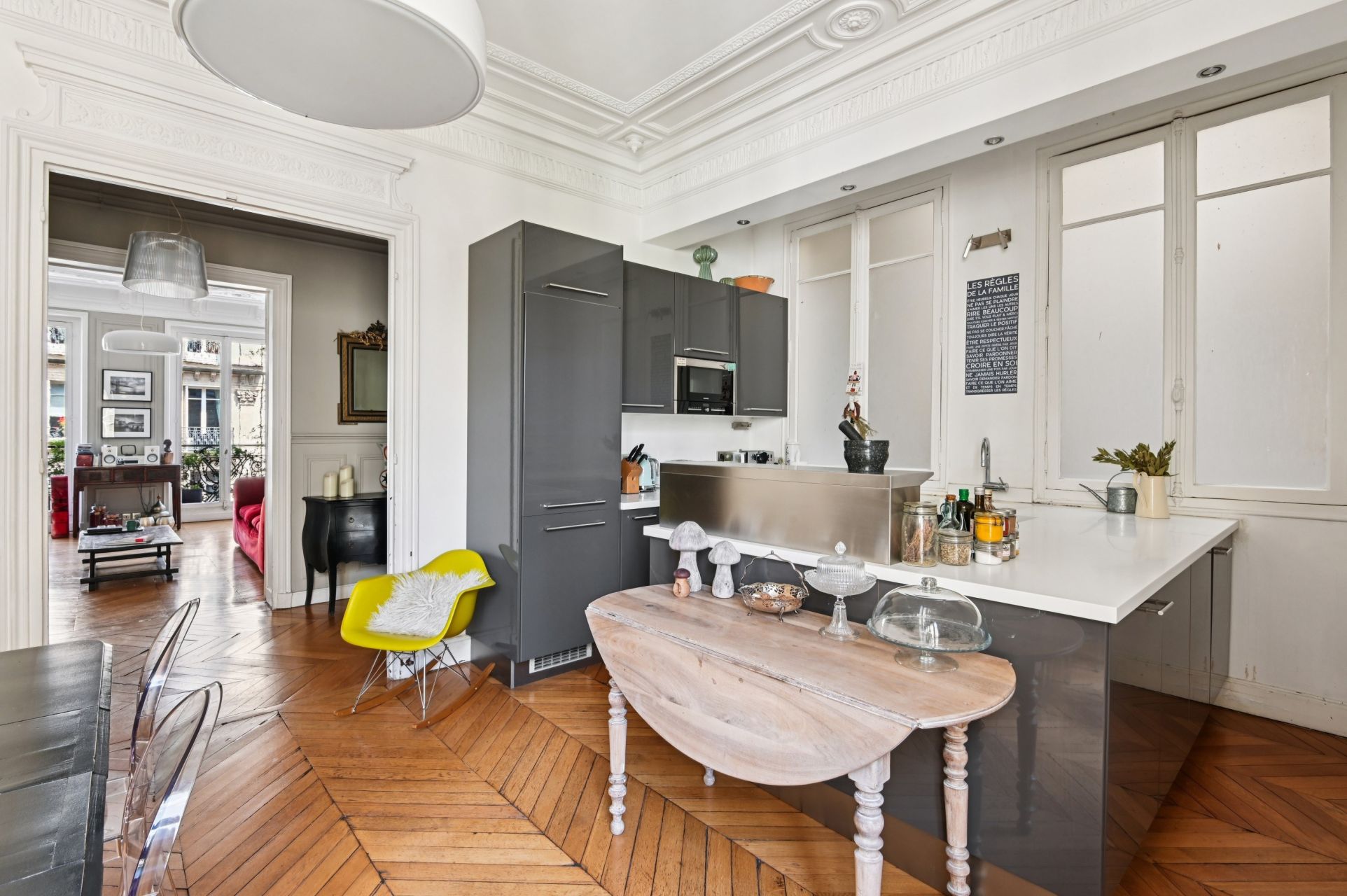 luxury apartment 7 Rooms for sale on PARIS (75017)