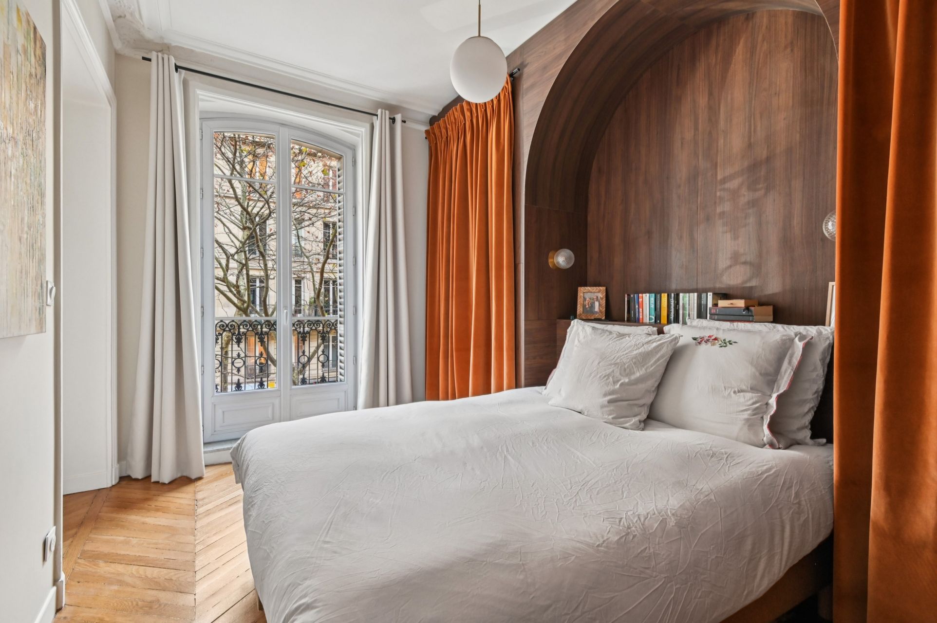 luxury apartment 4 Rooms for sale on PARIS (75010)