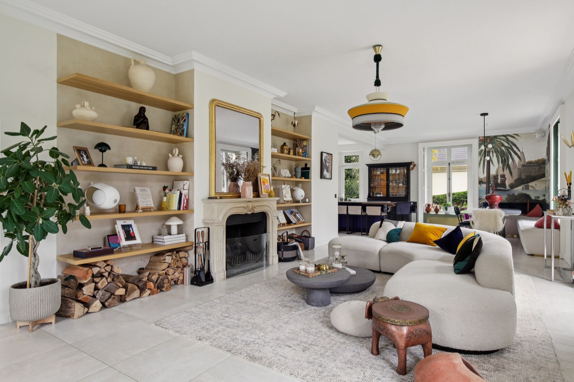luxury house 8 Rooms for sale on LOUVECIENNES (78430)