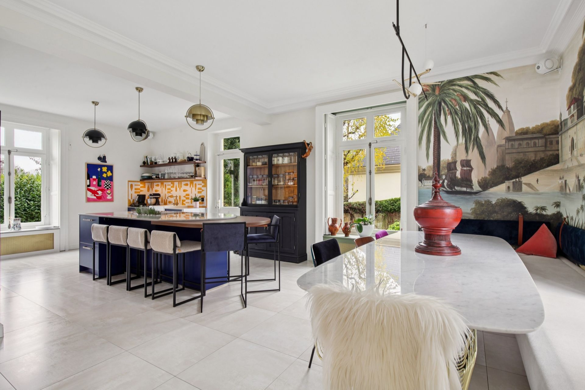 luxury house 8 Rooms for sale on LOUVECIENNES (78430)