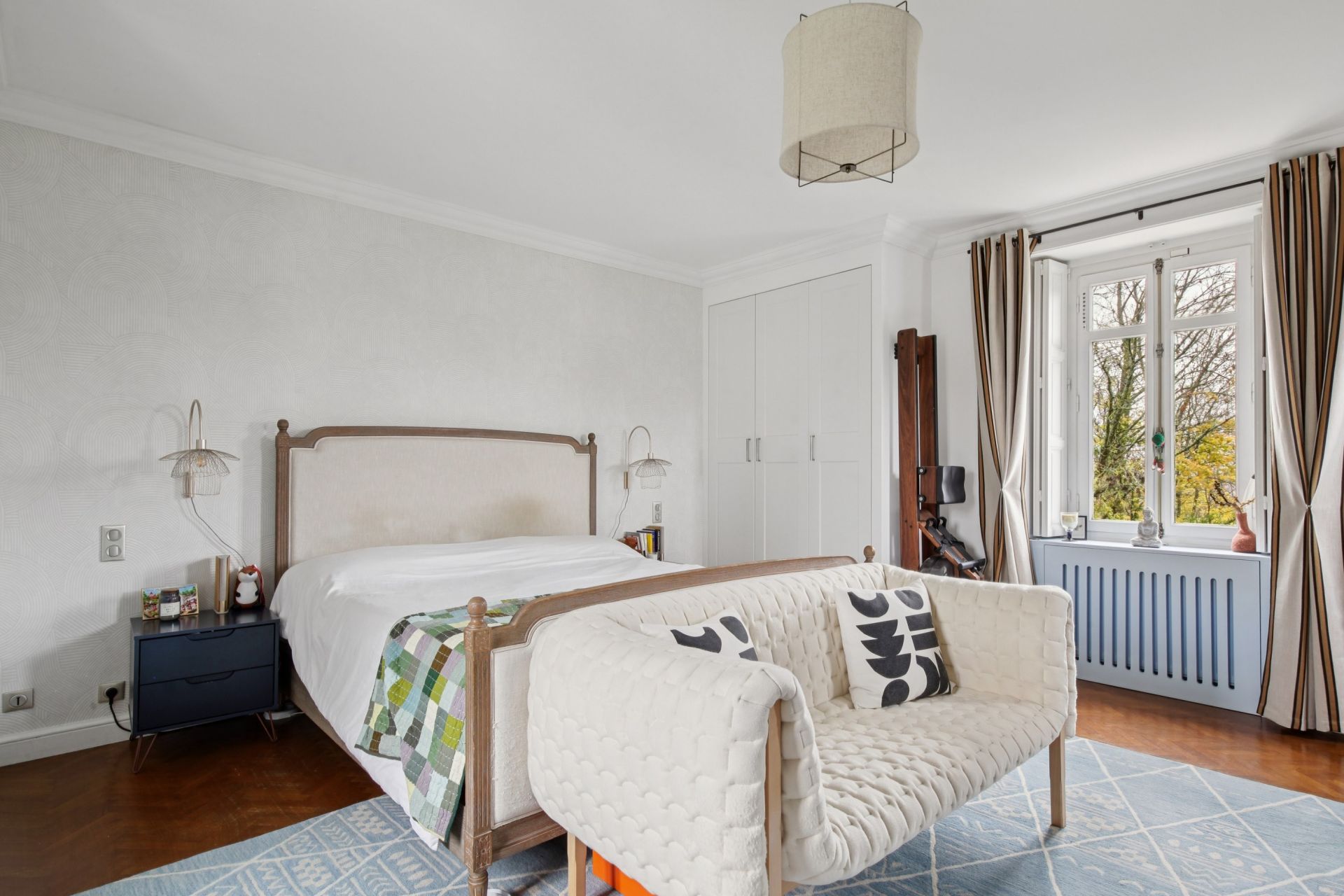 luxury house 8 Rooms for sale on BOUGIVAL (78380)