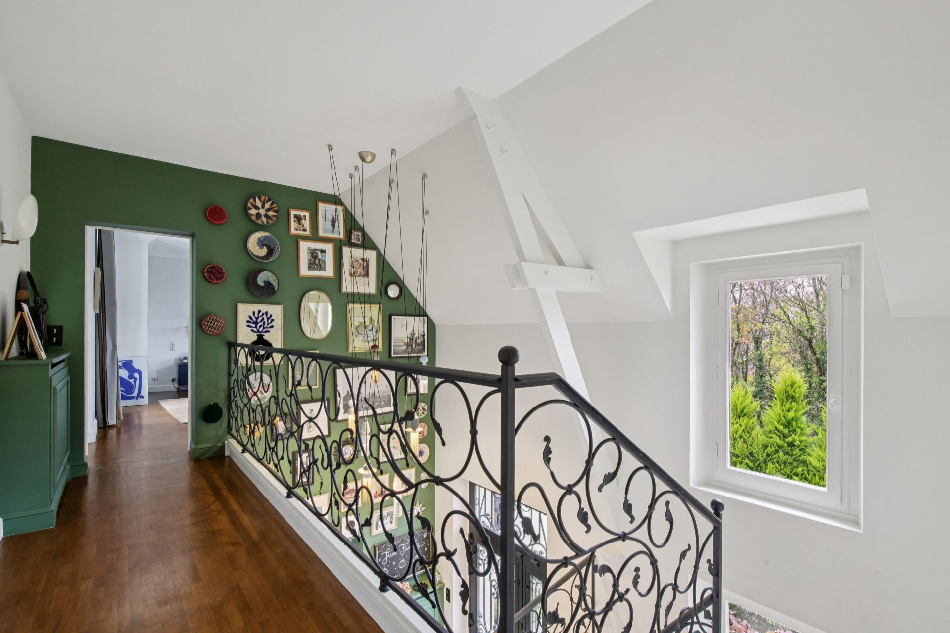 luxury house 8 Rooms for sale on LOUVECIENNES (78430)