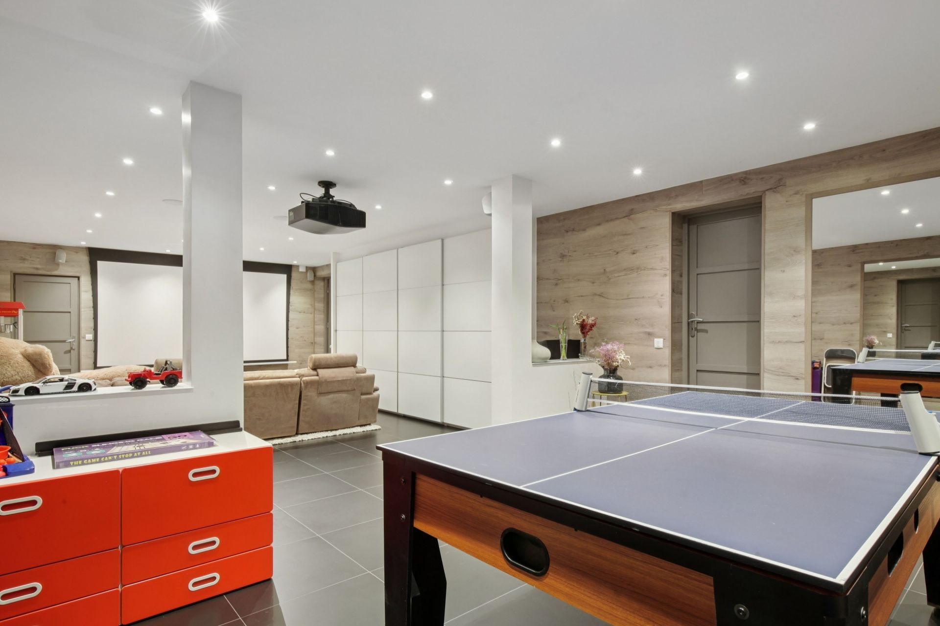 luxury house 8 Rooms for sale on BOUGIVAL (78380)