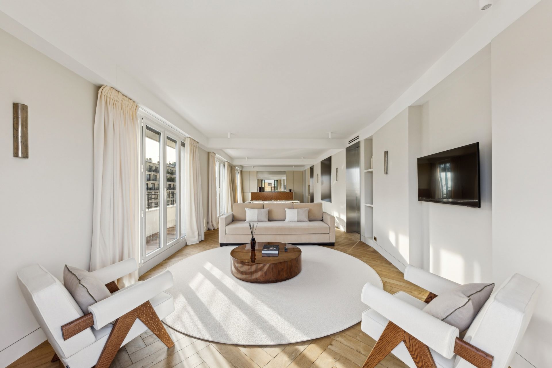 luxury apartment 4 Rooms for sale on PARIS (75016)