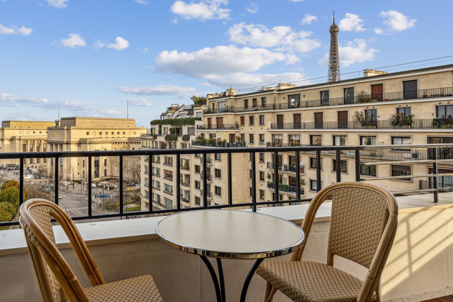luxury apartment 4 Rooms for sale on PARIS (75016)