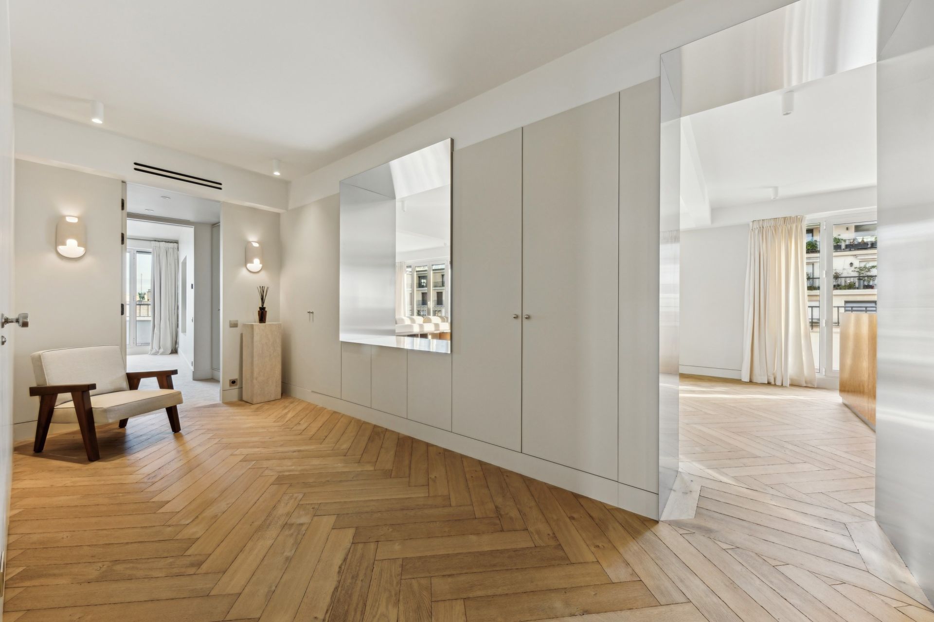 luxury apartment 4 Rooms for sale on PARIS (75016)