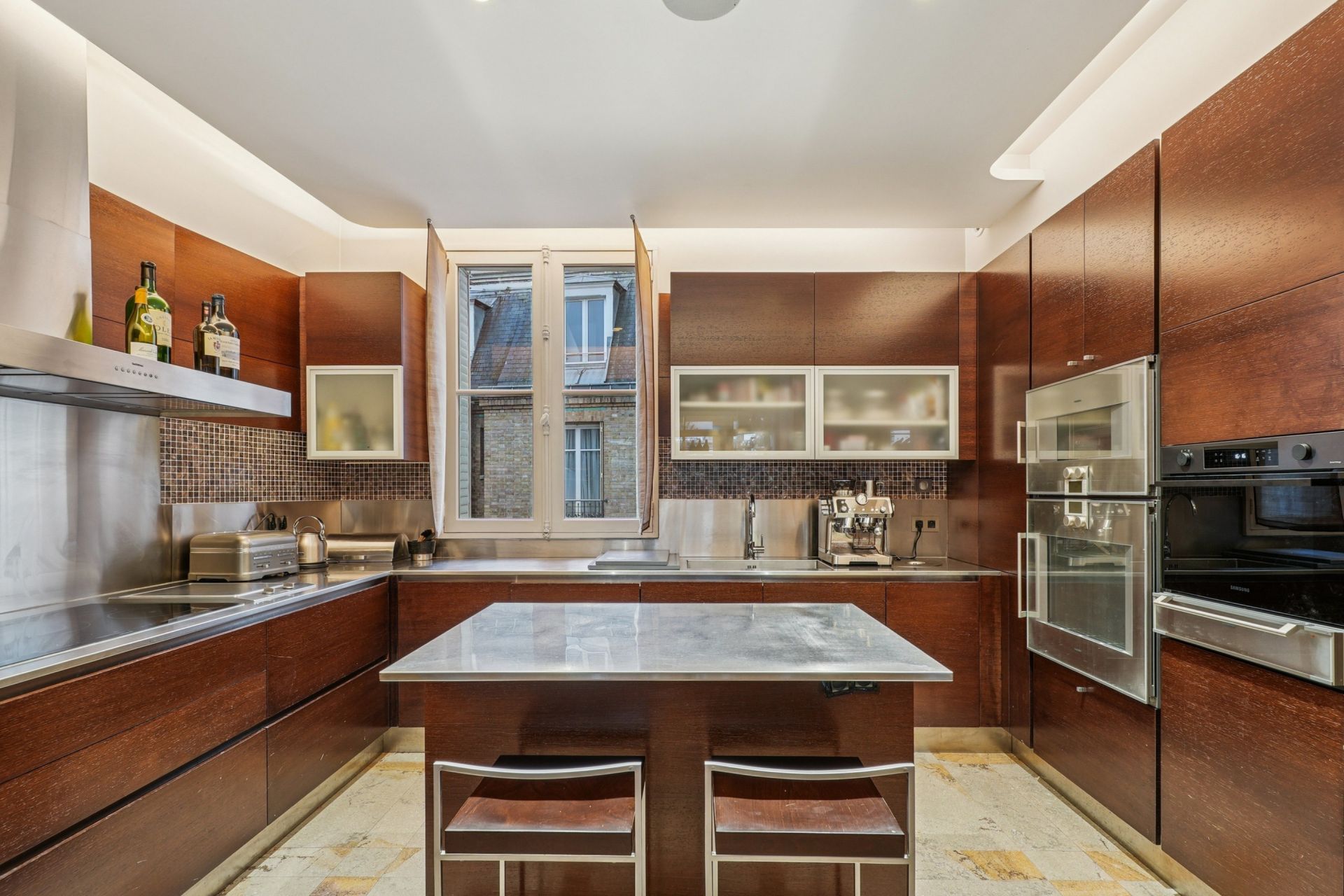 luxury apartment 5 Rooms for sale on PARIS (75007)