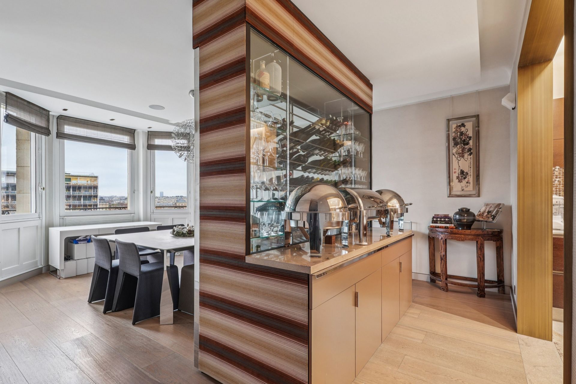 luxury apartment 5 Rooms for sale on PARIS (75007)