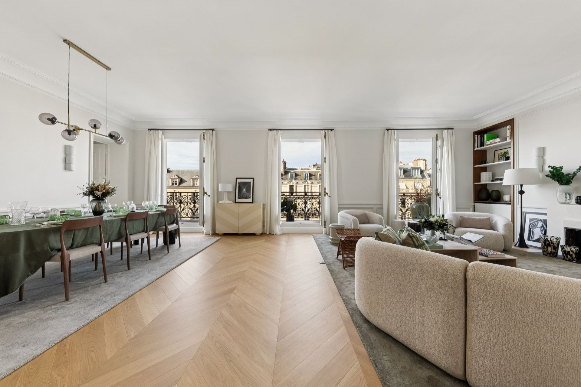 luxury apartment 7 Rooms for sale on PARIS (75016)